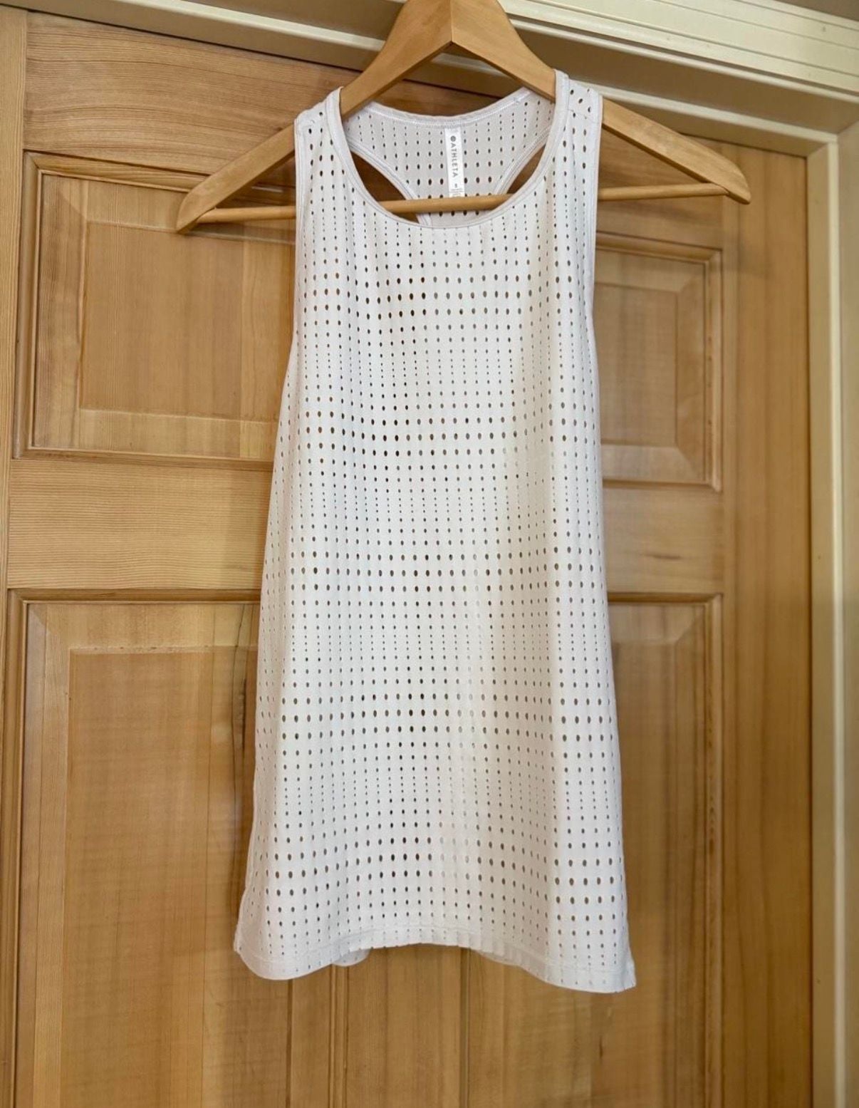 Athleta Tank Top Size S White Laser Cutout Mesh Athletic 2