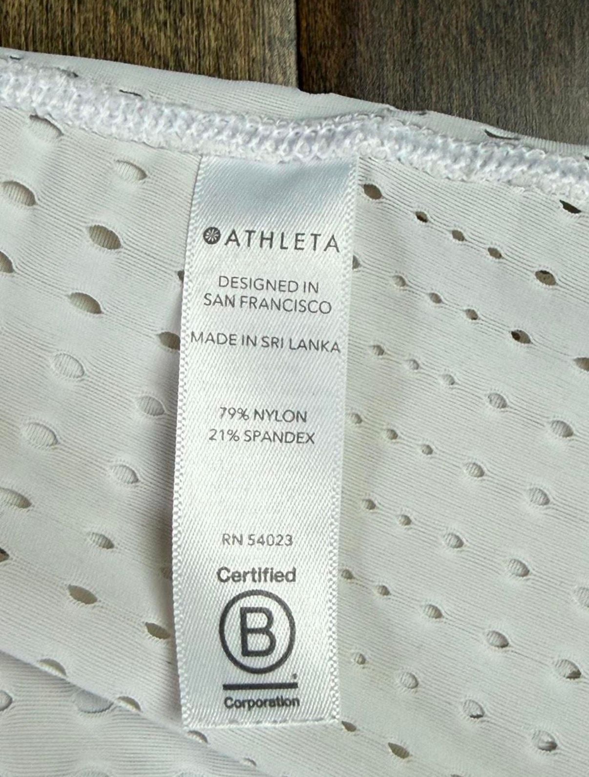 Athleta Tank Top Size S White Laser Cutout Mesh Athletic 6