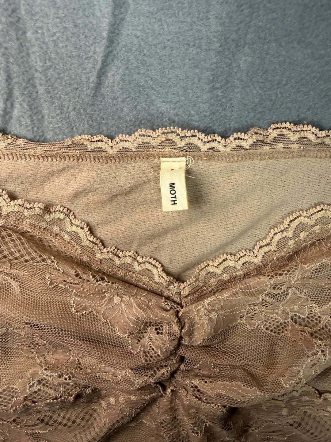 MOTH Anthropologie Y2K Taupe Floral Lace Cami Top Cap Sleeve Ruched Romantic 4