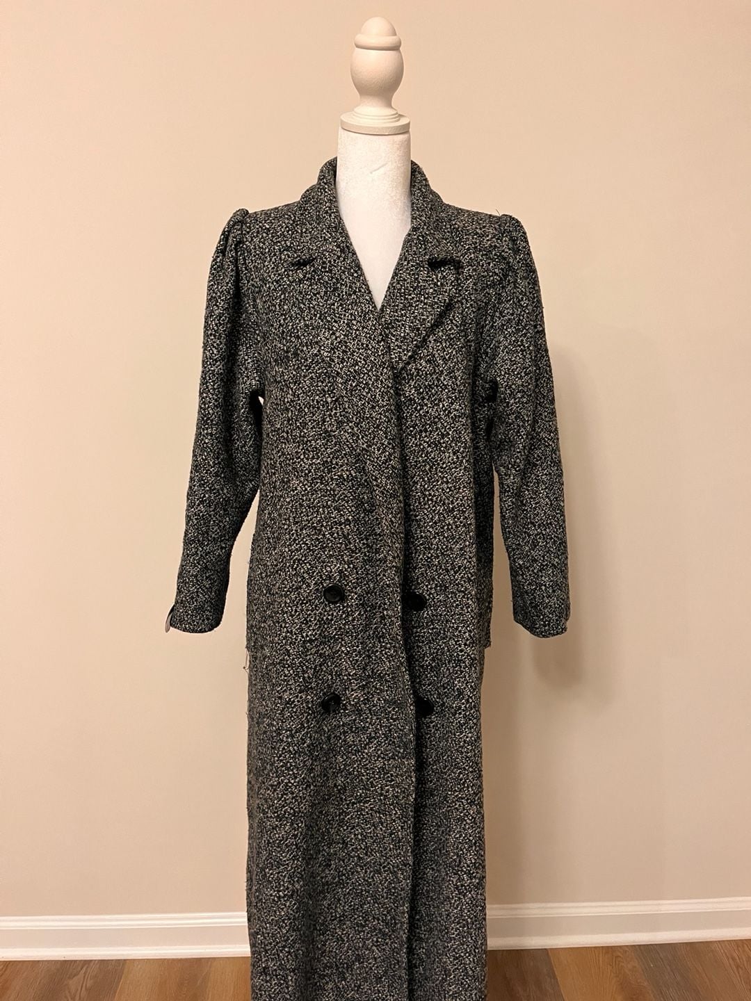 St. Germain des Pres Tweed Coat Style 9362 Size 5 Black White Long 2