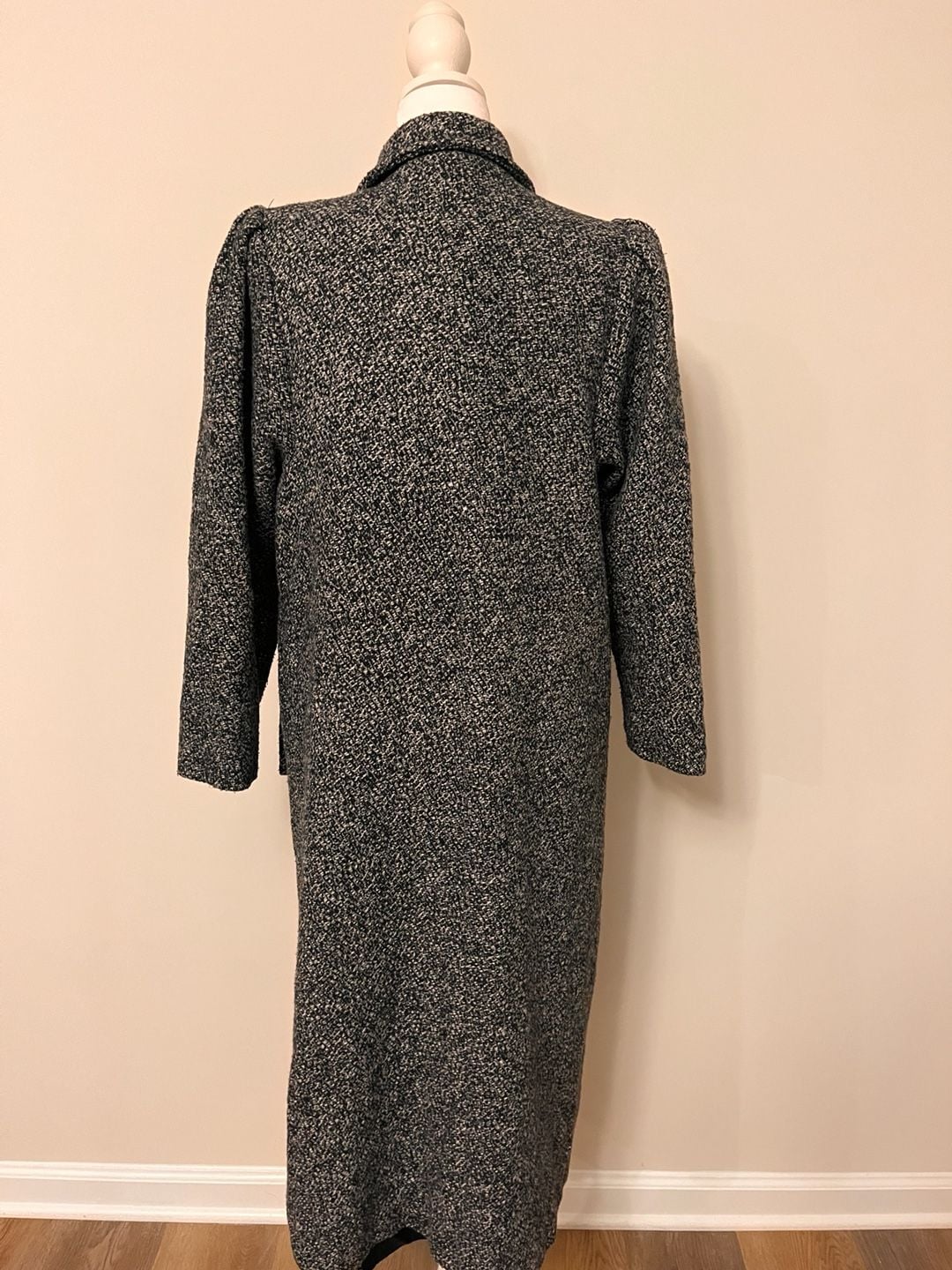 St. Germain des Pres Tweed Coat Style 9362 Size 5 Black White Long 3
