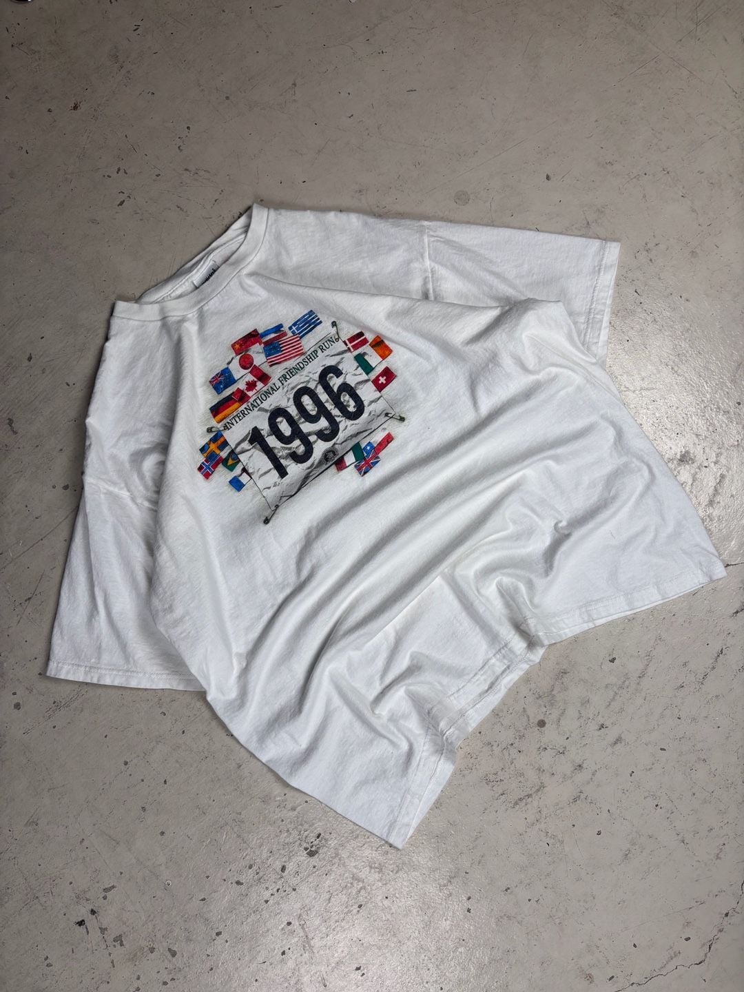 Adidas International Friendship Run 1996 T-Shirt Size XL Vintage White 2