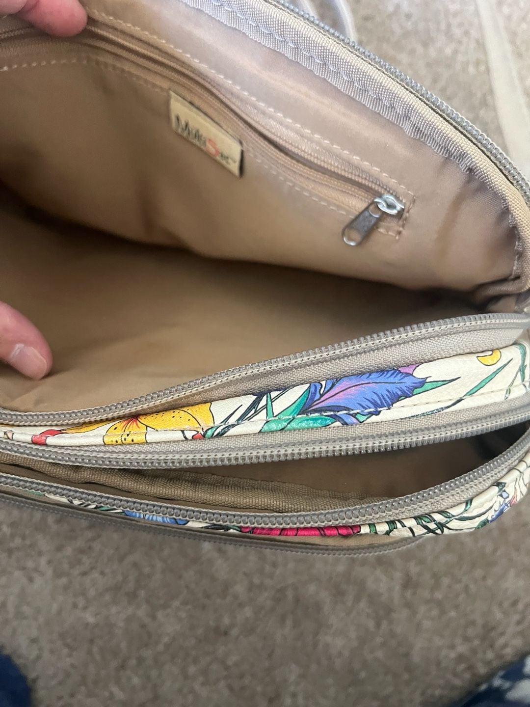 MultiSac Zippy Triple Compartment Crossbody Bag White Belladonna Floral 6