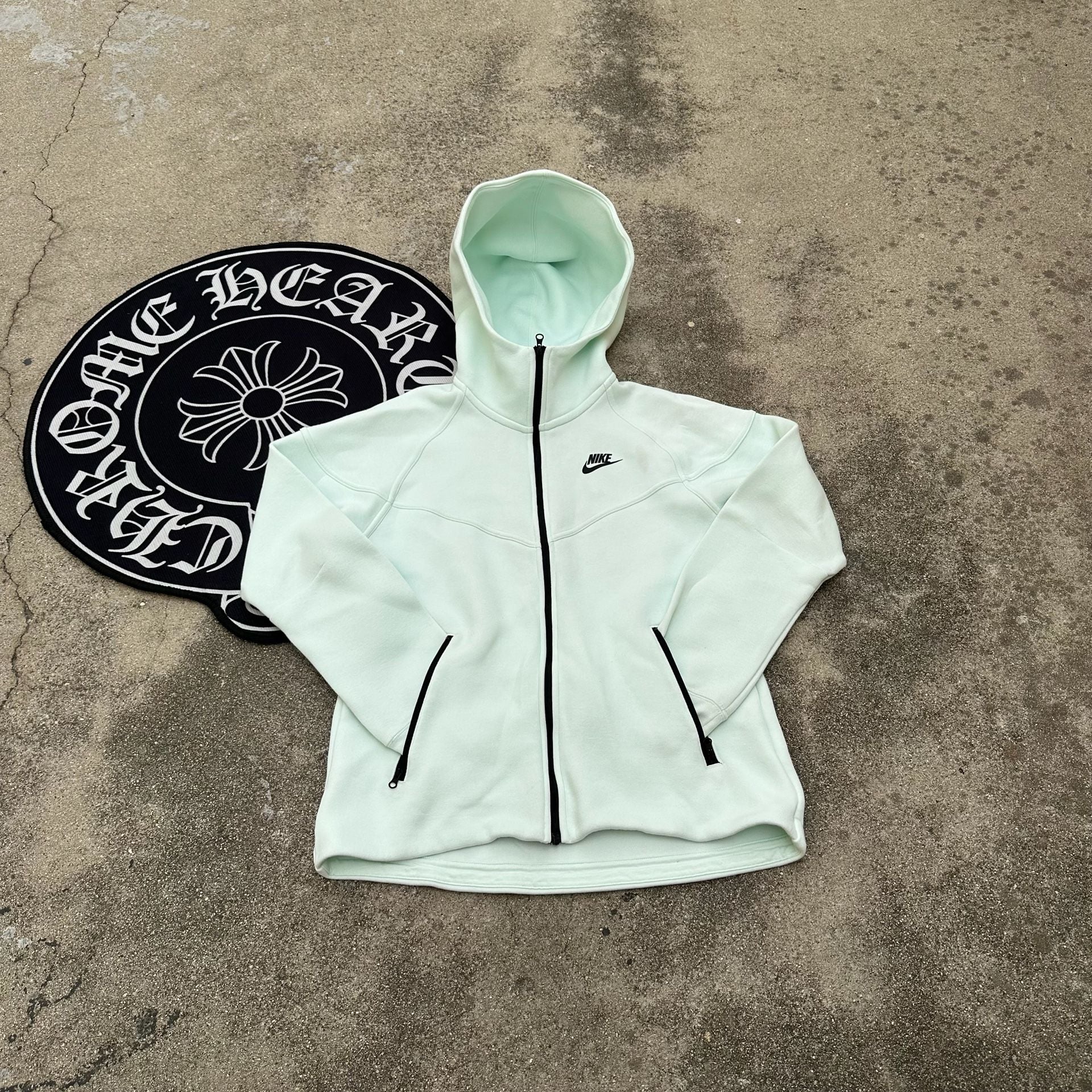 Nike Tech Fleece Windrunner Full-Zip Hoodie Barely Green Women's Small 2
