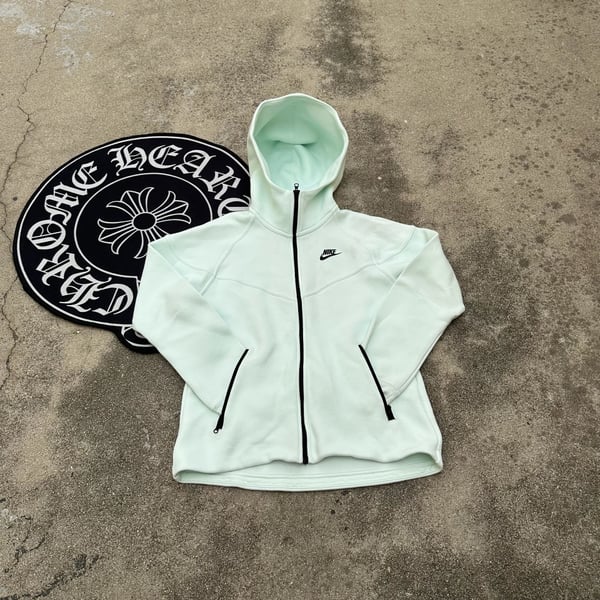 Nike Tech Fleece Windrunner Full-Zip Hoodie Barely Green Women's Small