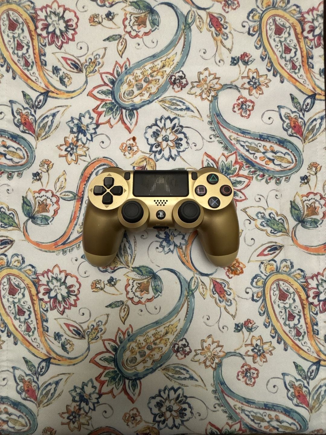 Sony DualShock 4 Wireless Controller Gold 1