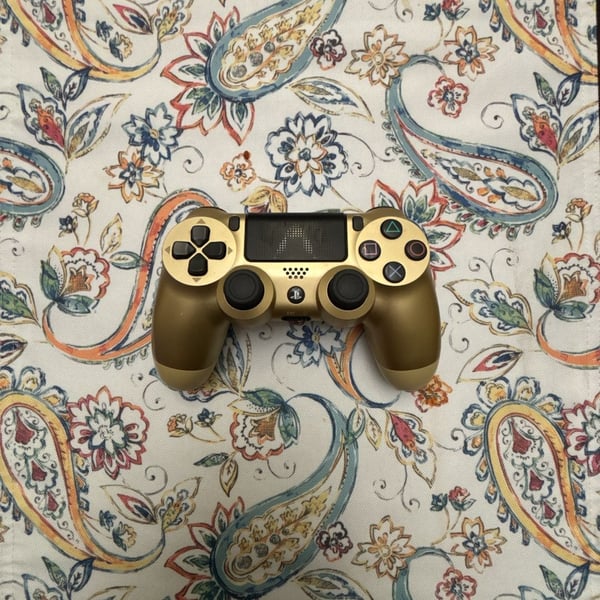 Sony DualShock 4 Wireless Controller Gold