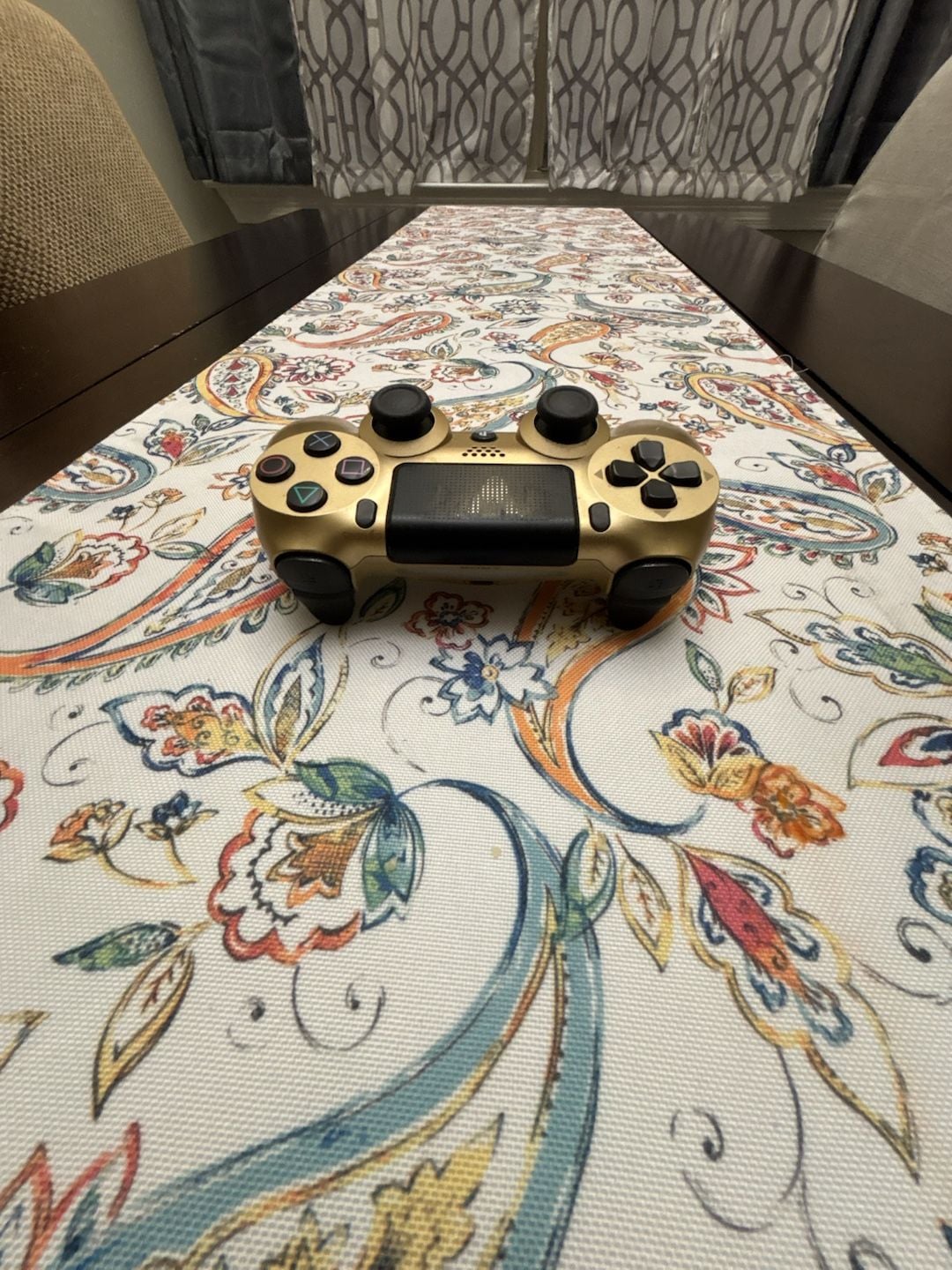 Sony DualShock 4 Wireless Controller Gold 2
