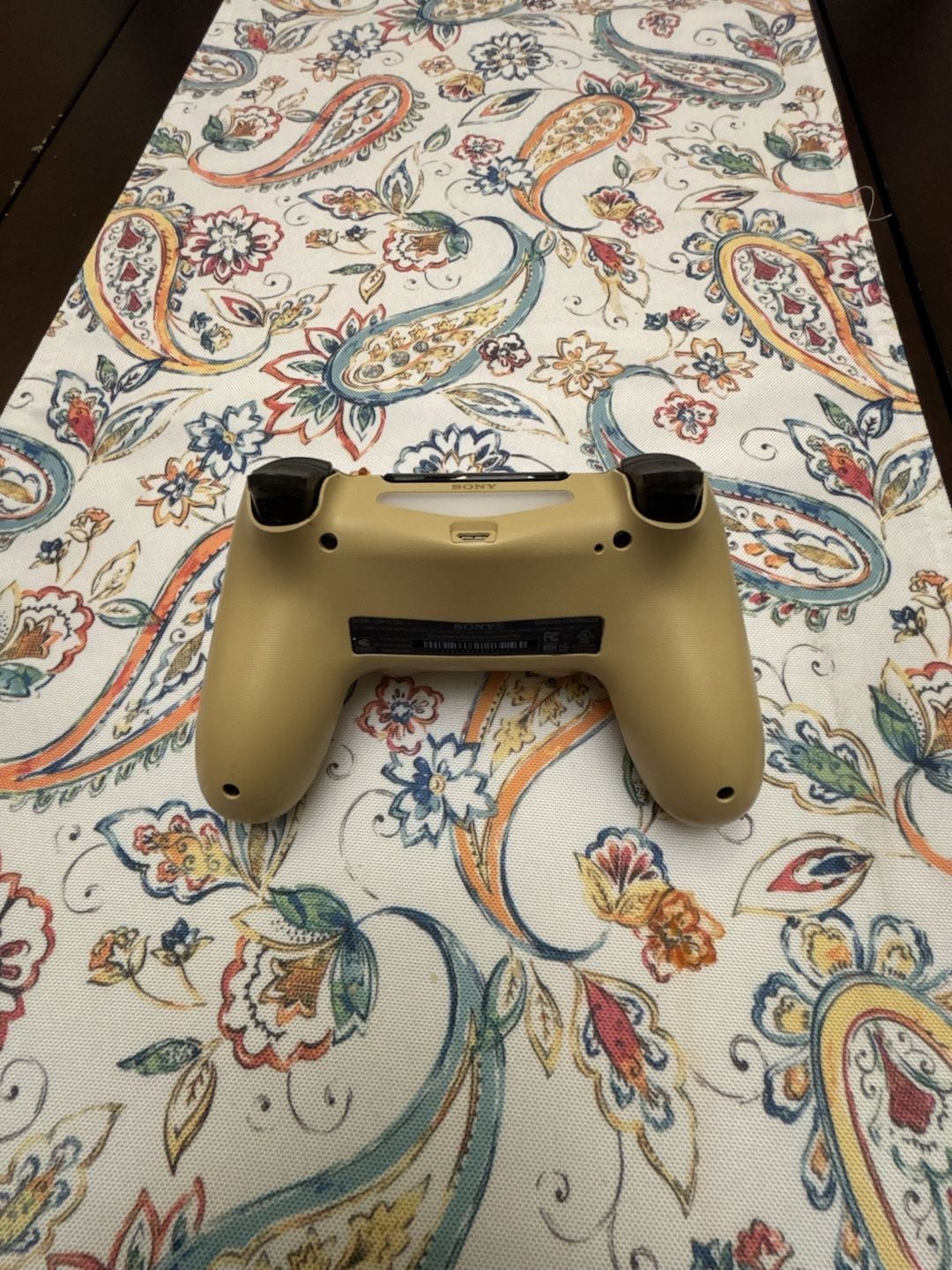 Sony DualShock 4 Wireless Controller Gold 3