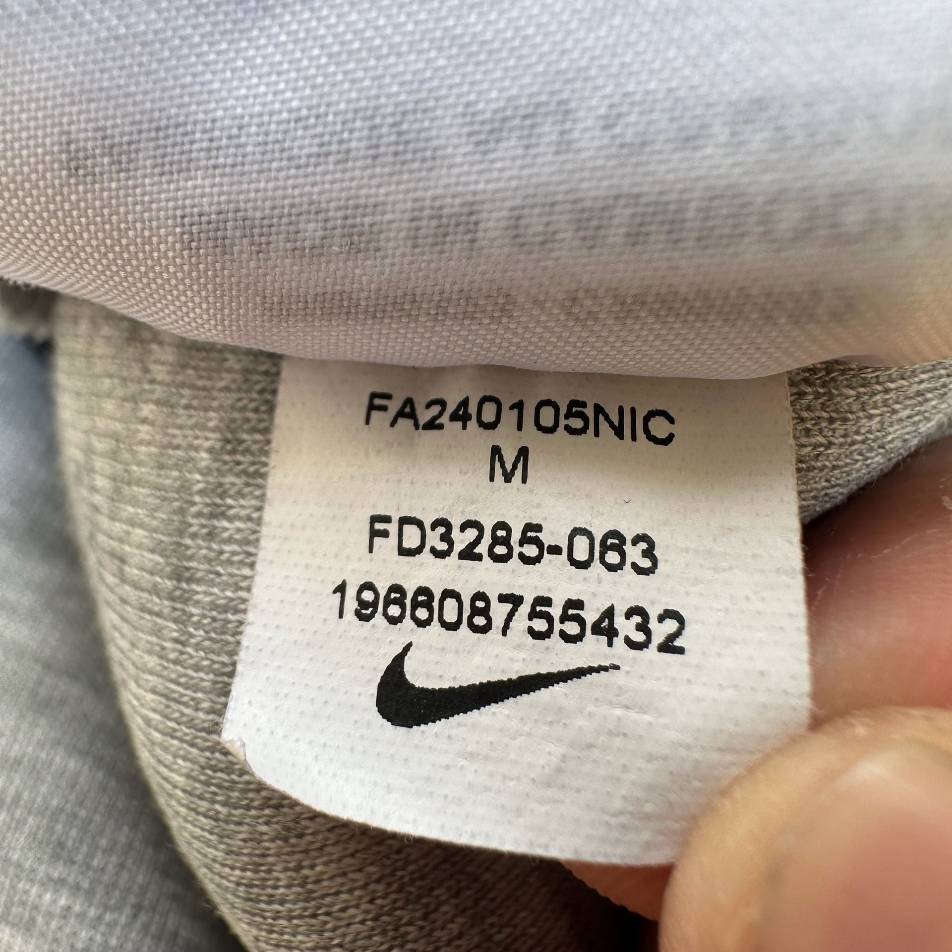 Nike Tech Fleece Full-Zip Hoodie Heather Grey Youth Medium 5