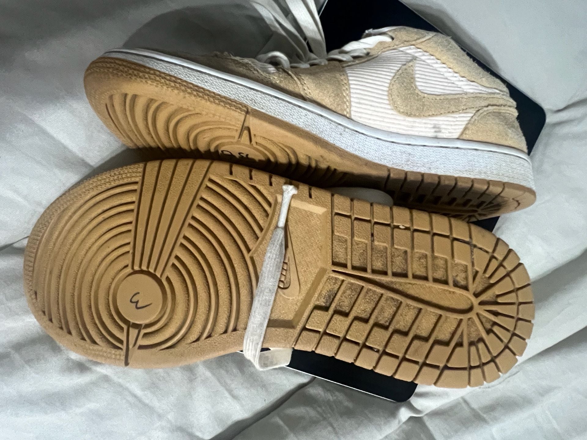 Nike Air Jordan 1 Low SE Twine Orange Quartz Corduroy DH7820-700 US 7.5 6