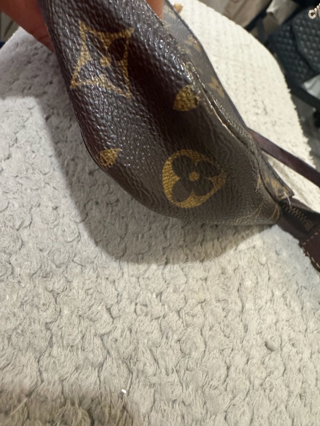Louis Vuitton Pochette Accessoires Monogram Canvas Brown Shoulder Bag 6