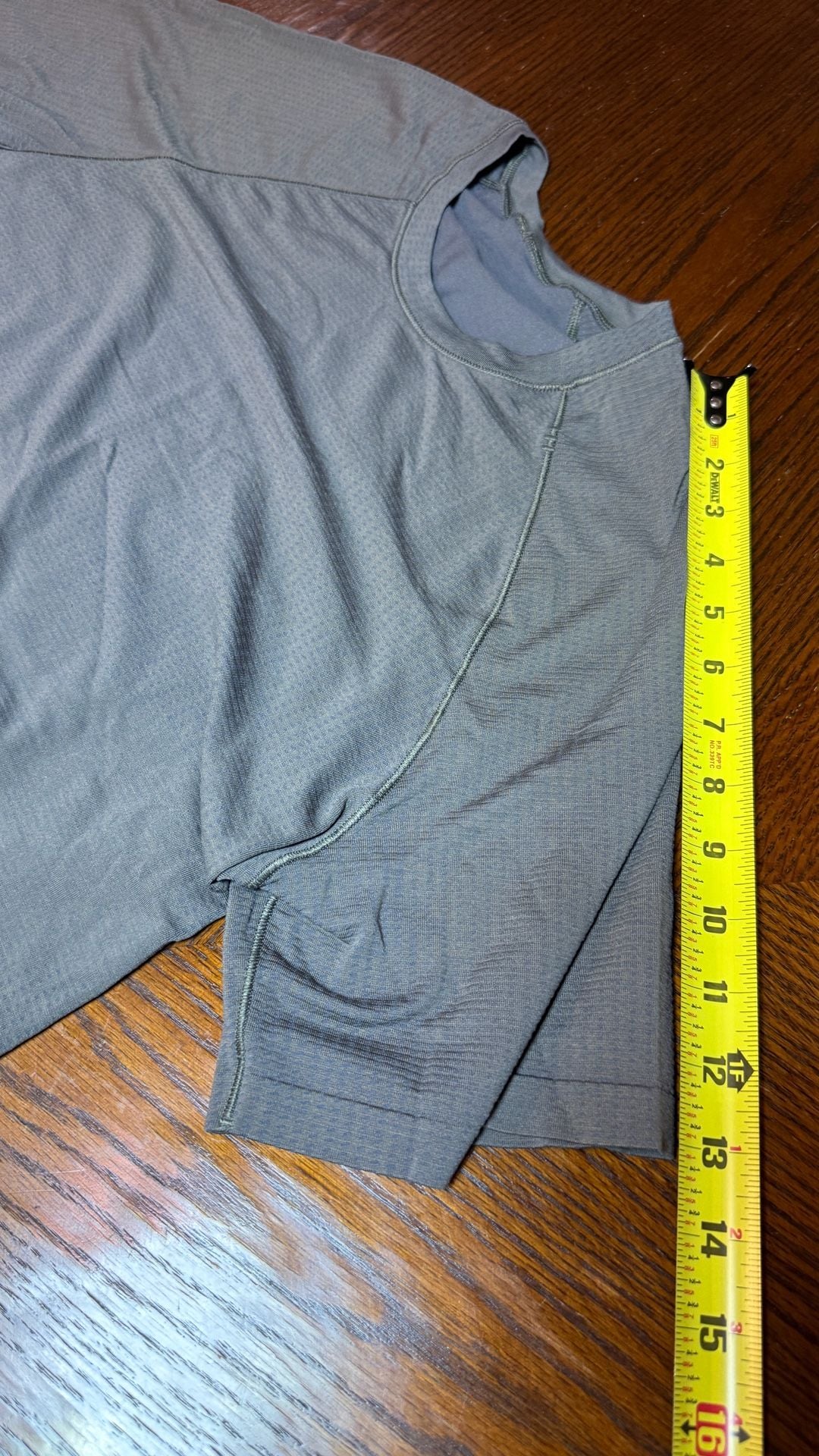 Lululemon Metal Vent Tech Short Sleeve Shirt Size L Gray 3