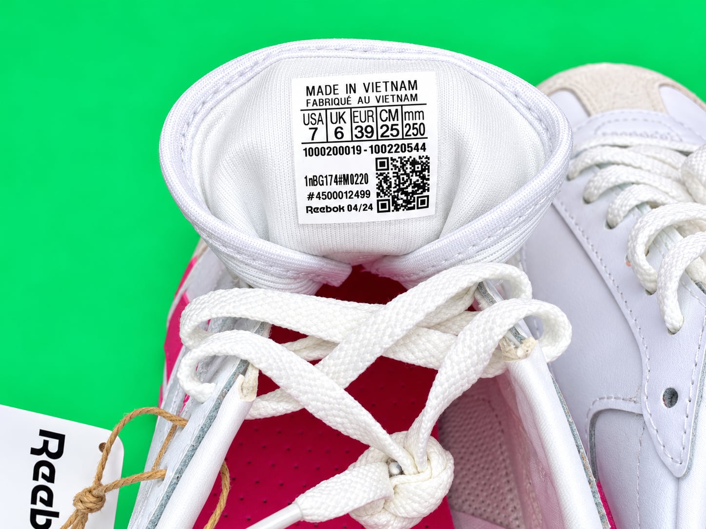 Reebok Campio XT Shoes White Bold Pink 6