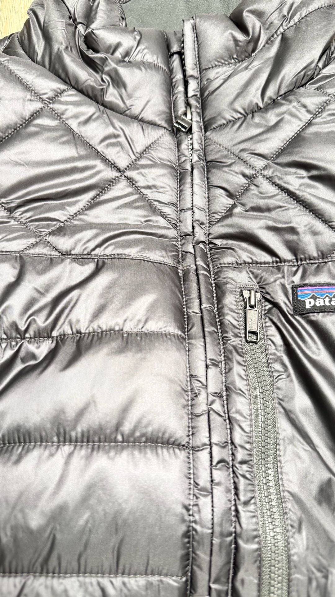 Patagonia Women’s XL Gray Long Quilted Insulated Puffer Coat Full Zip 5