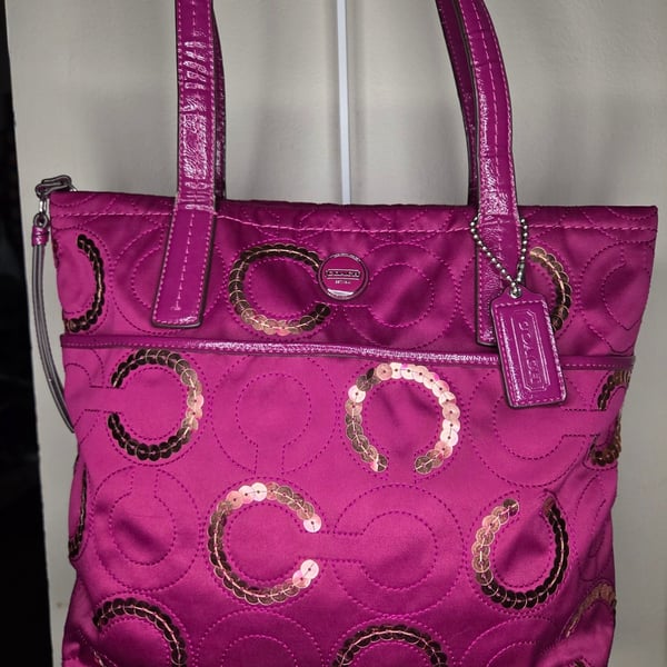 Coach Signature Sequin Tote in Passion Berry (F25470)