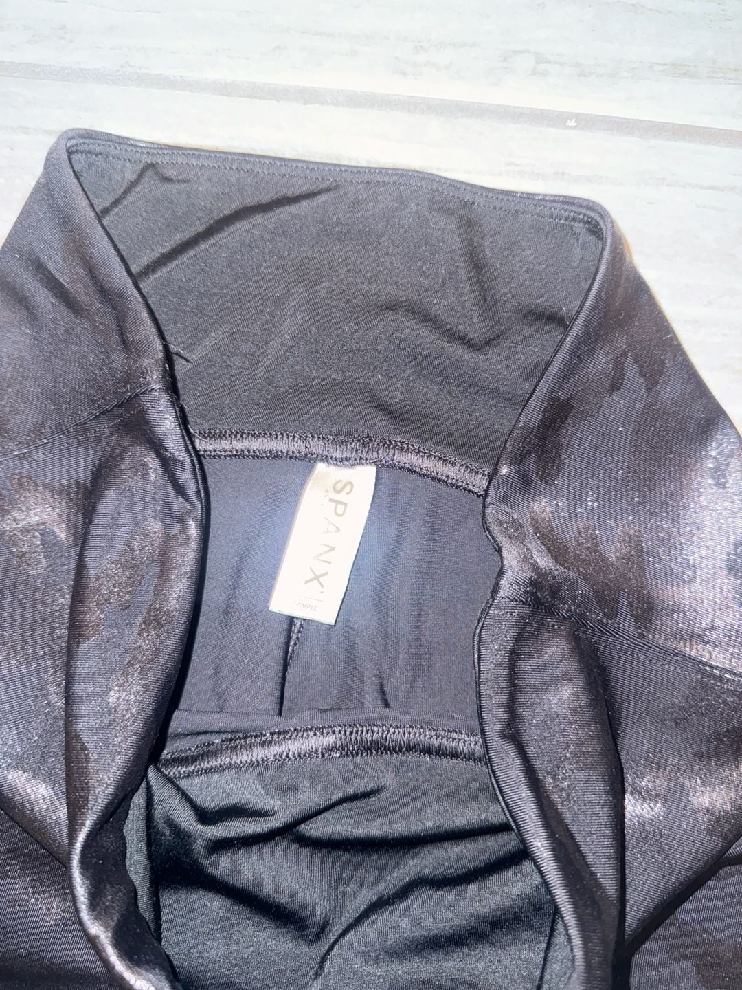 SPANX Faux Leather Camo Leggings Size Small 5