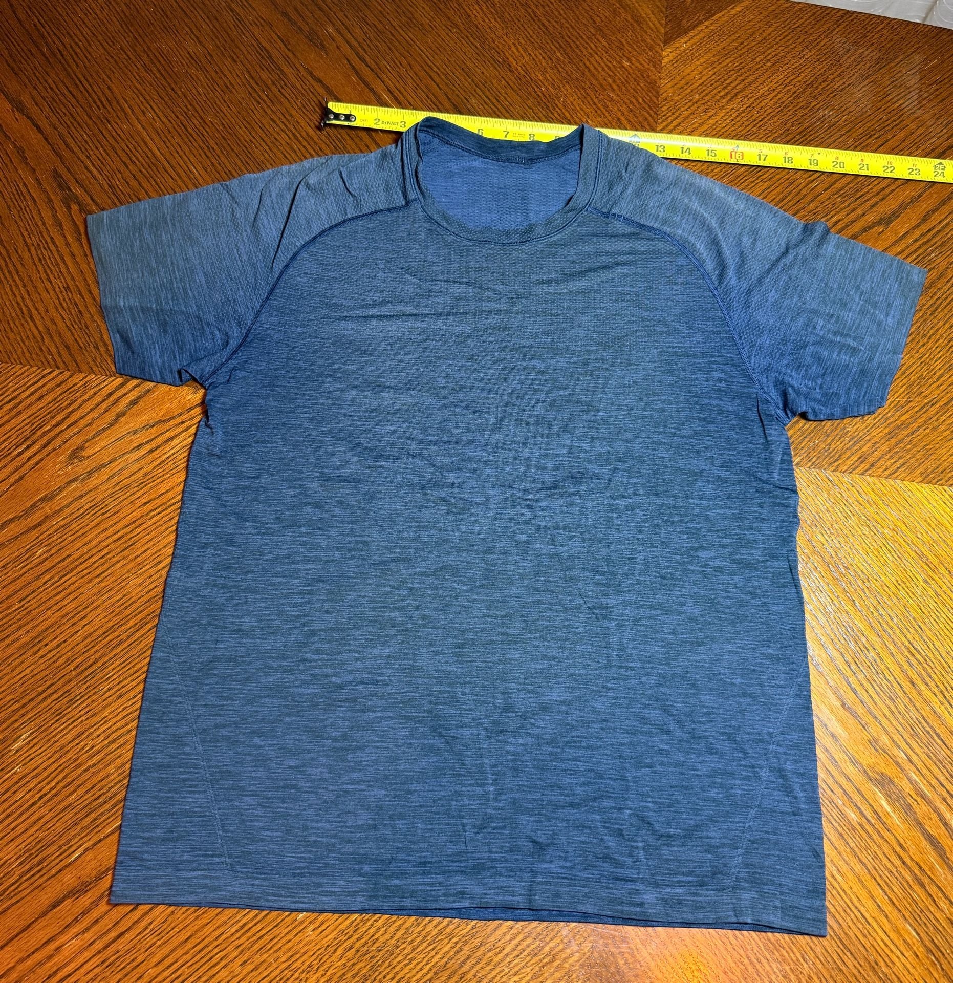 lululemon Metal Vent Tech Short Sleeve Shirt Size L Blue 2