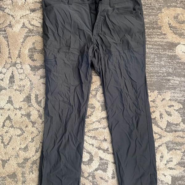 Rugged Wear RW Hiking Pants Size 42X30 Gray Cargo Outdoor Stretch