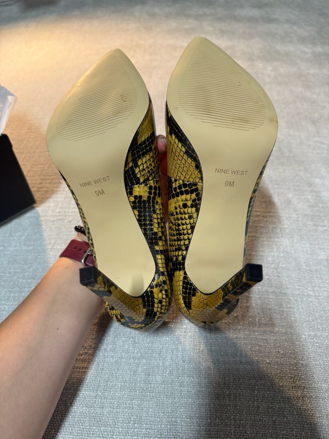 Nine West Tatiana3 Pumps Size 9M Yellow Multi Texture Snake Print Heels 3