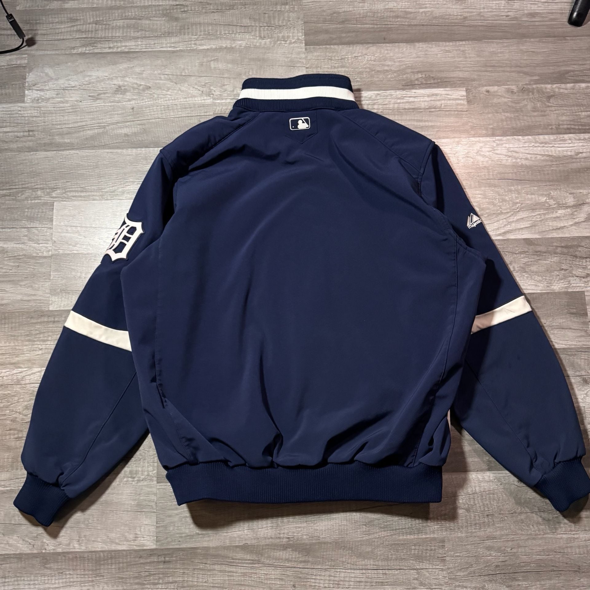 Majestic Detroit Tigers Therma Base Jacket Size XL 8