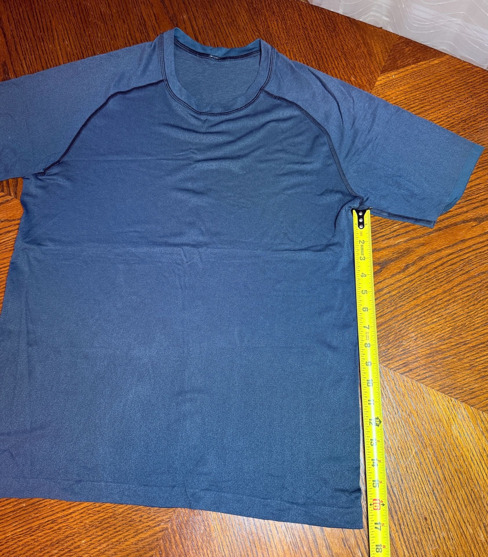 Lululemon Metal Vent Tech Short Sleeve Shirt Size L Blue Athletic 4