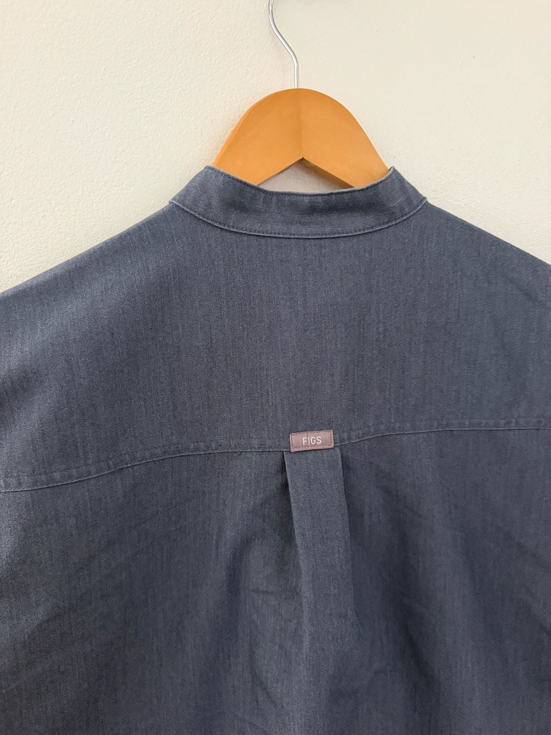 Figs Rafaela Scrub Top Size XS Gray Sleeveless 7