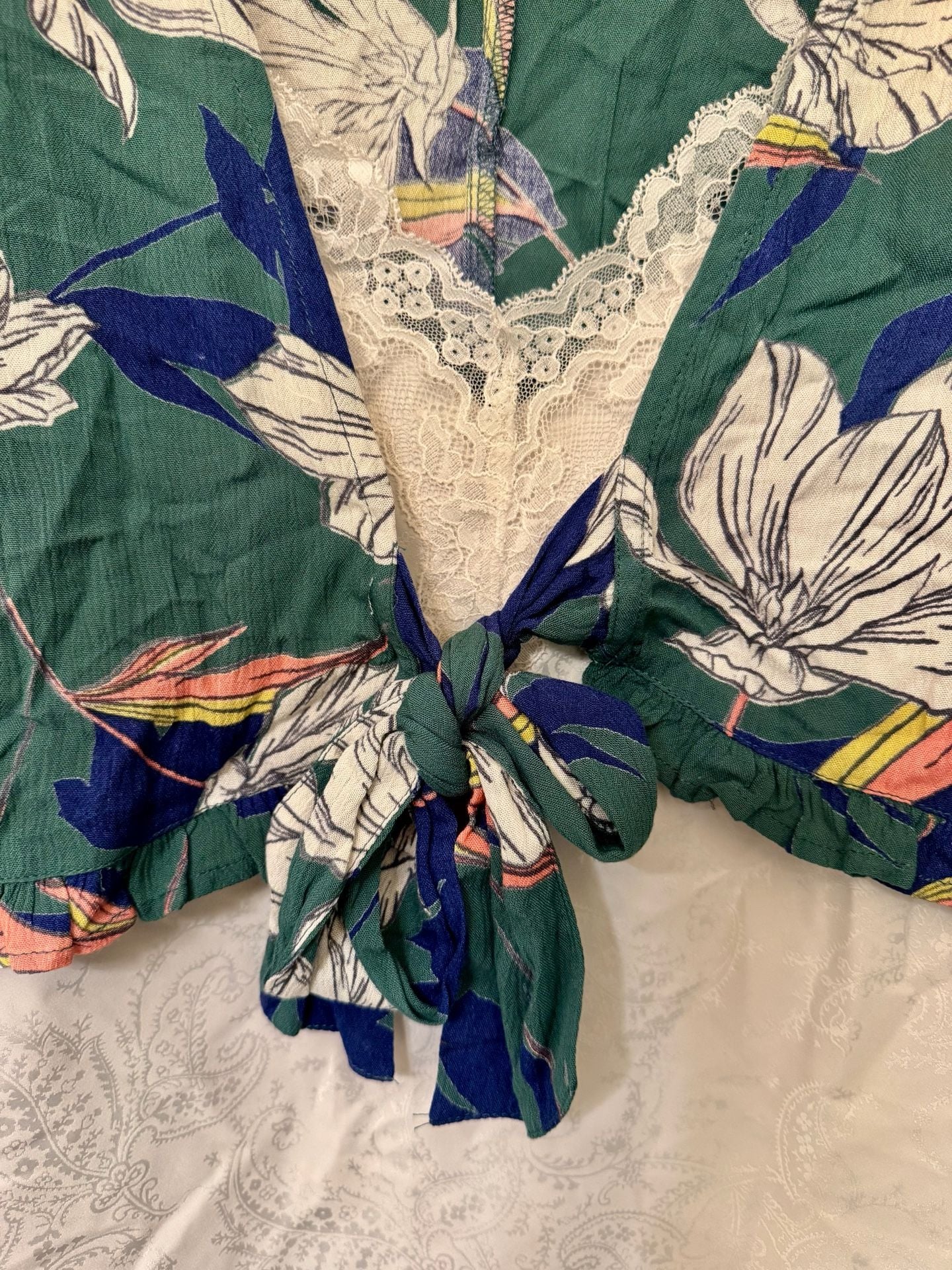 O'Neill Floral Tie-Front Top Size M Green 4