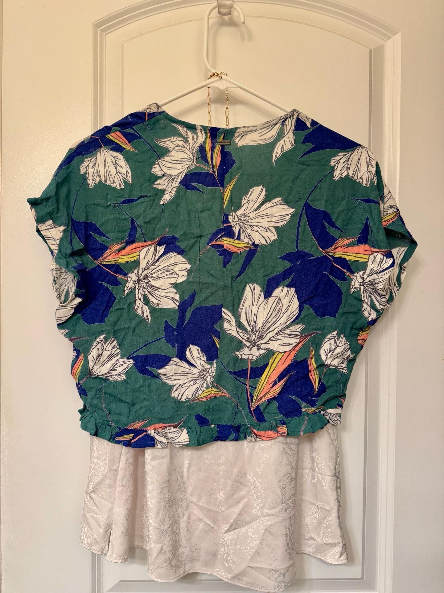 O'Neill Floral Tie-Front Top Size M Green 6