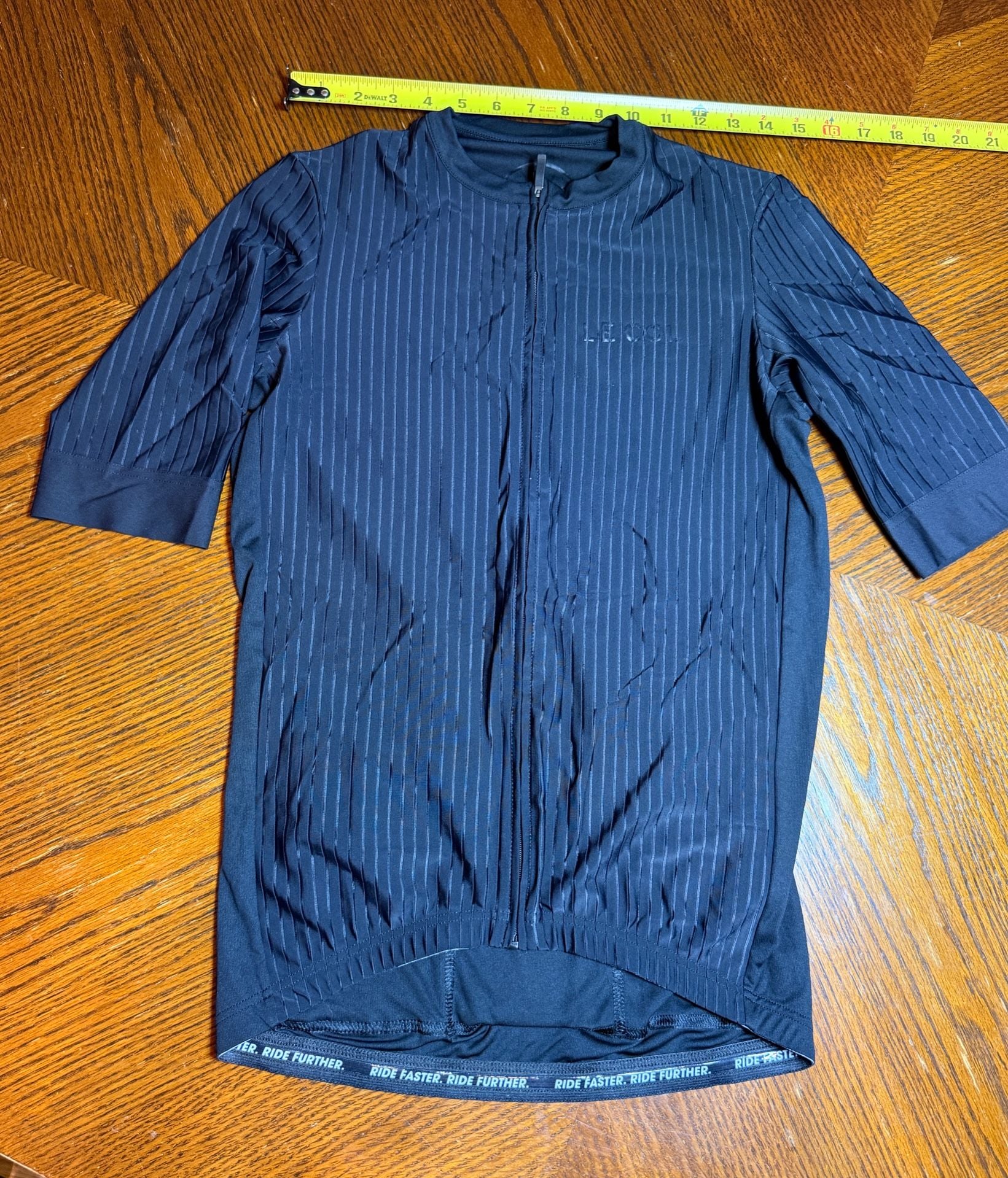 Le Col Pro Cycling Jersey Black Pinstripe Short Sleeve 2