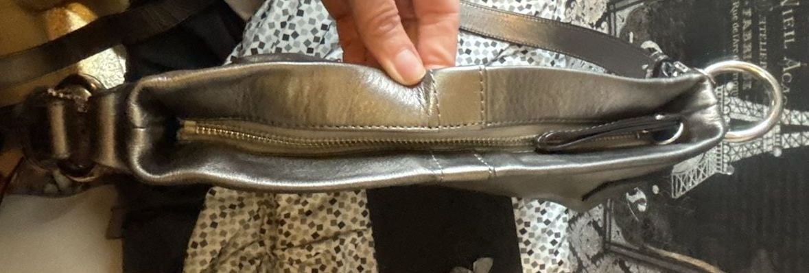 COACH Y2K Grey Metallic Leather Bag 6