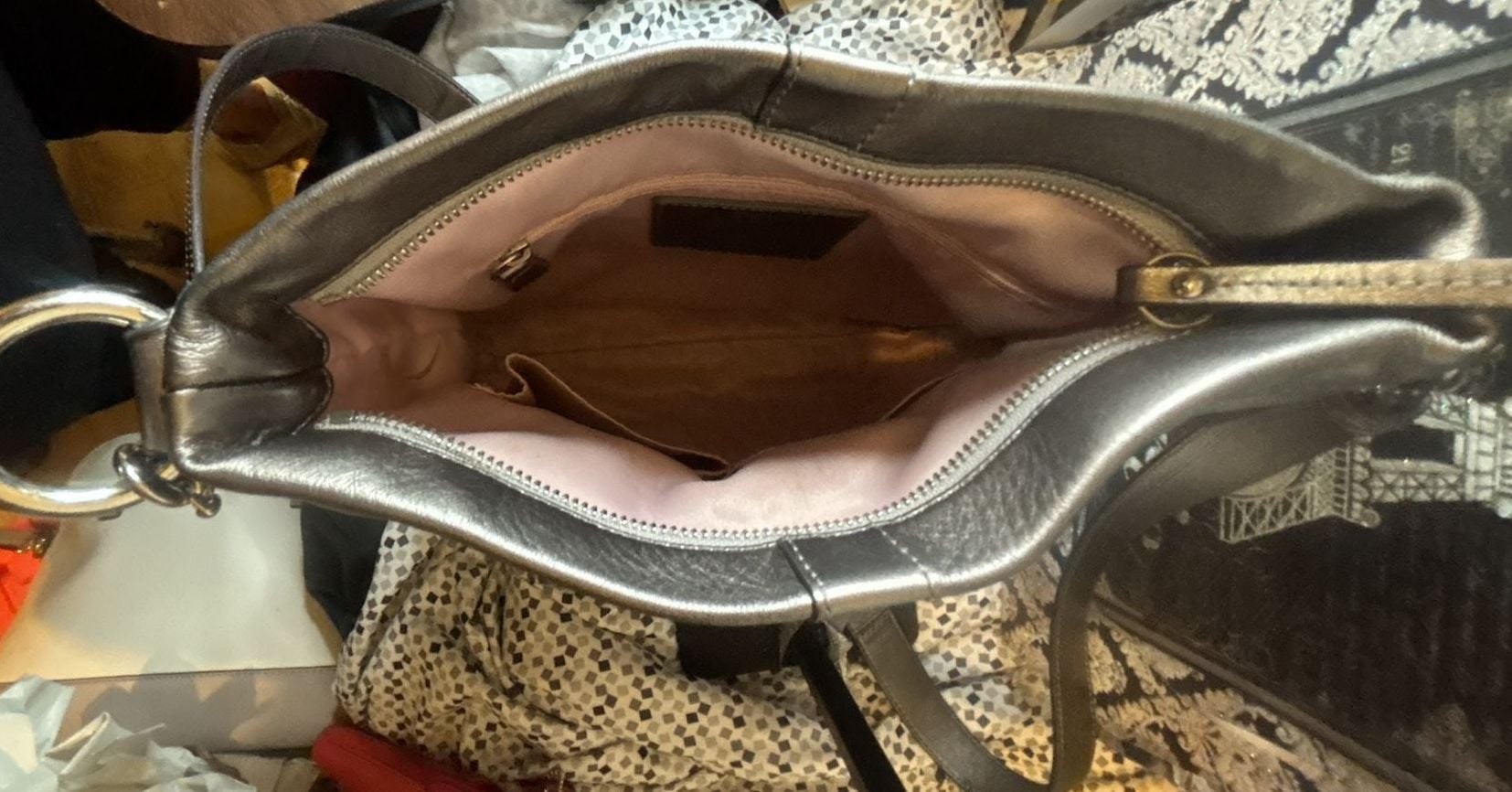 COACH Y2K Grey Metallic Leather Bag 7