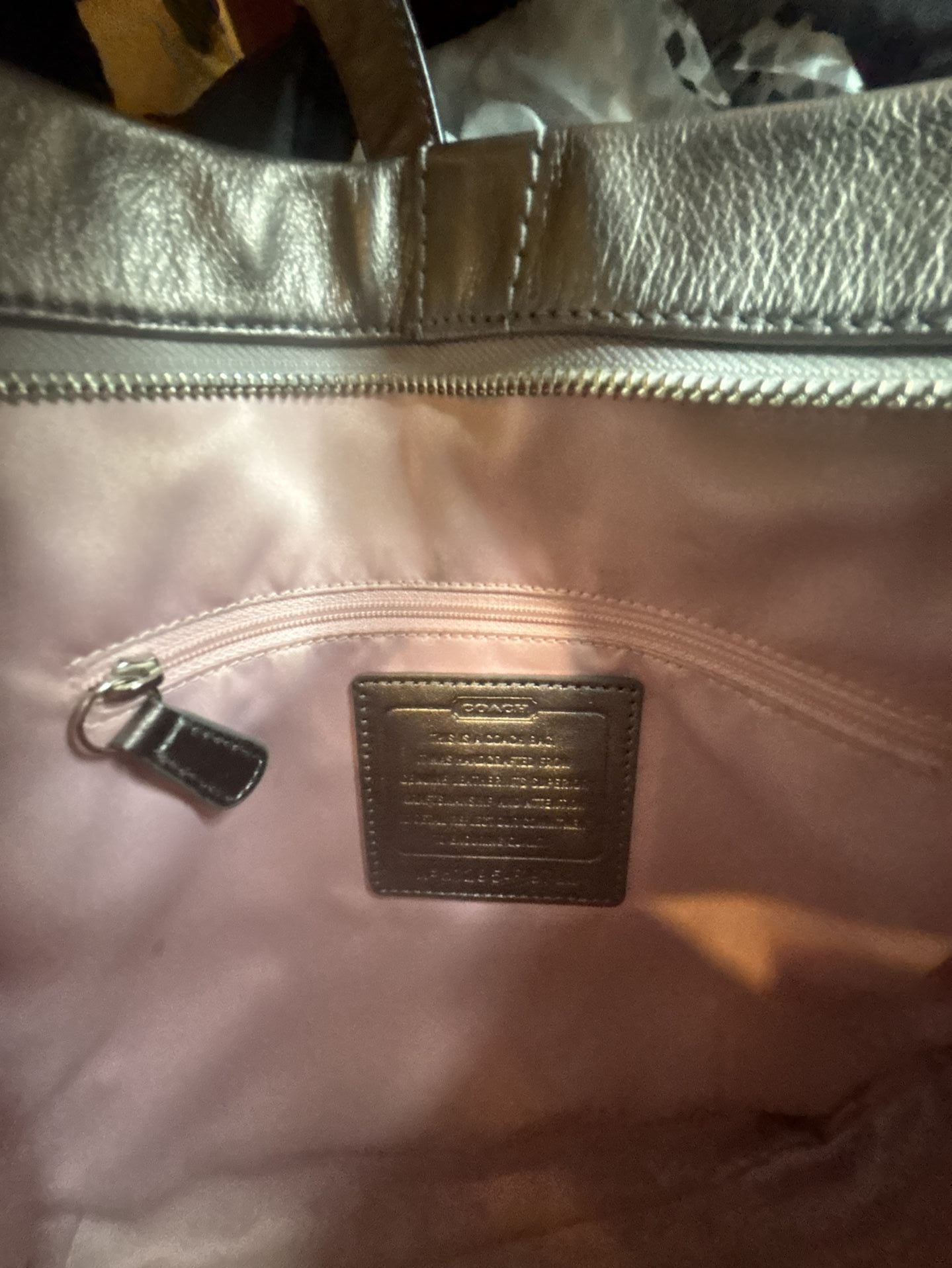 COACH Y2K Grey Metallic Leather Bag 8