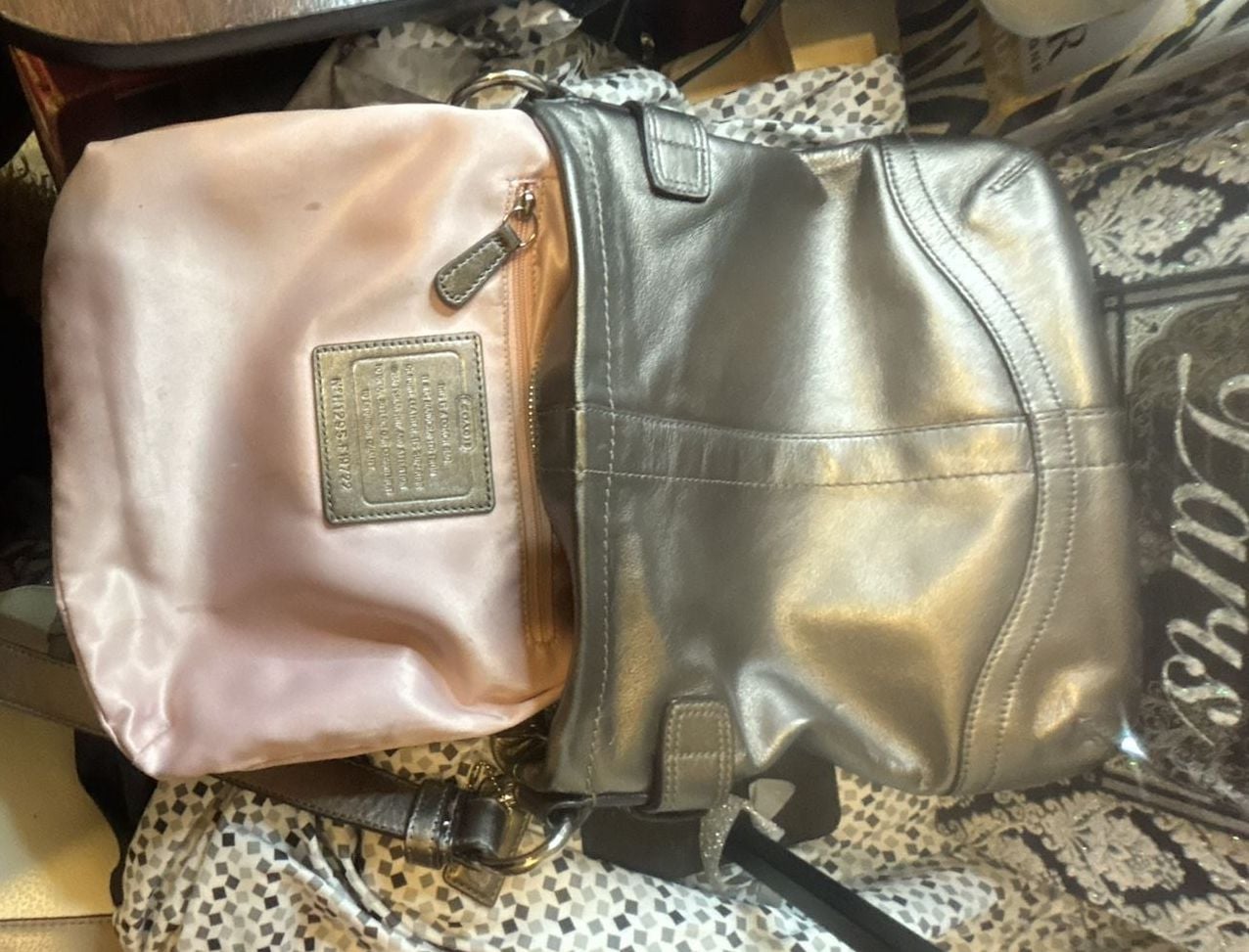 COACH Y2K Grey Metallic Leather Bag 9