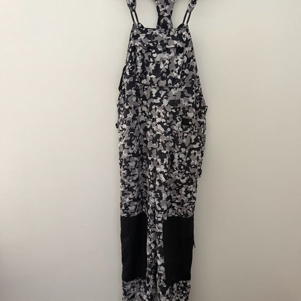 Nike ACG Woven Overalls Size Men’s M Camo