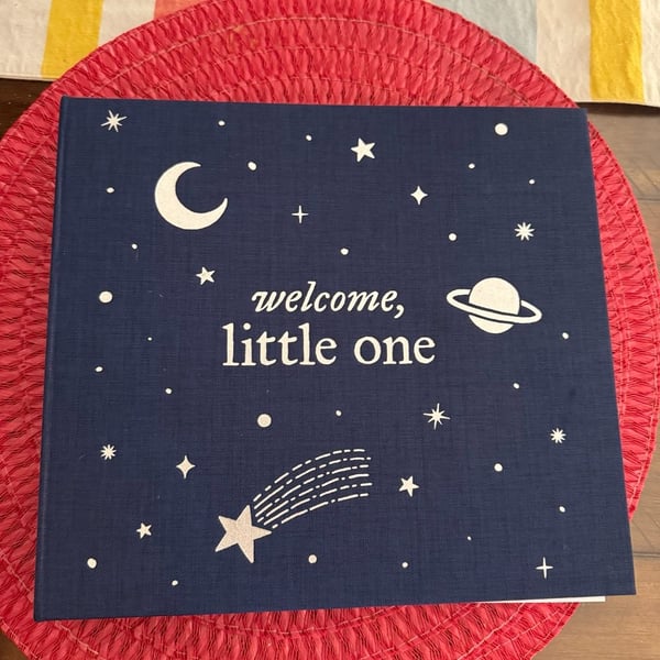 Welcome, Little One: A Keepsake Baby Journal And Memory Book