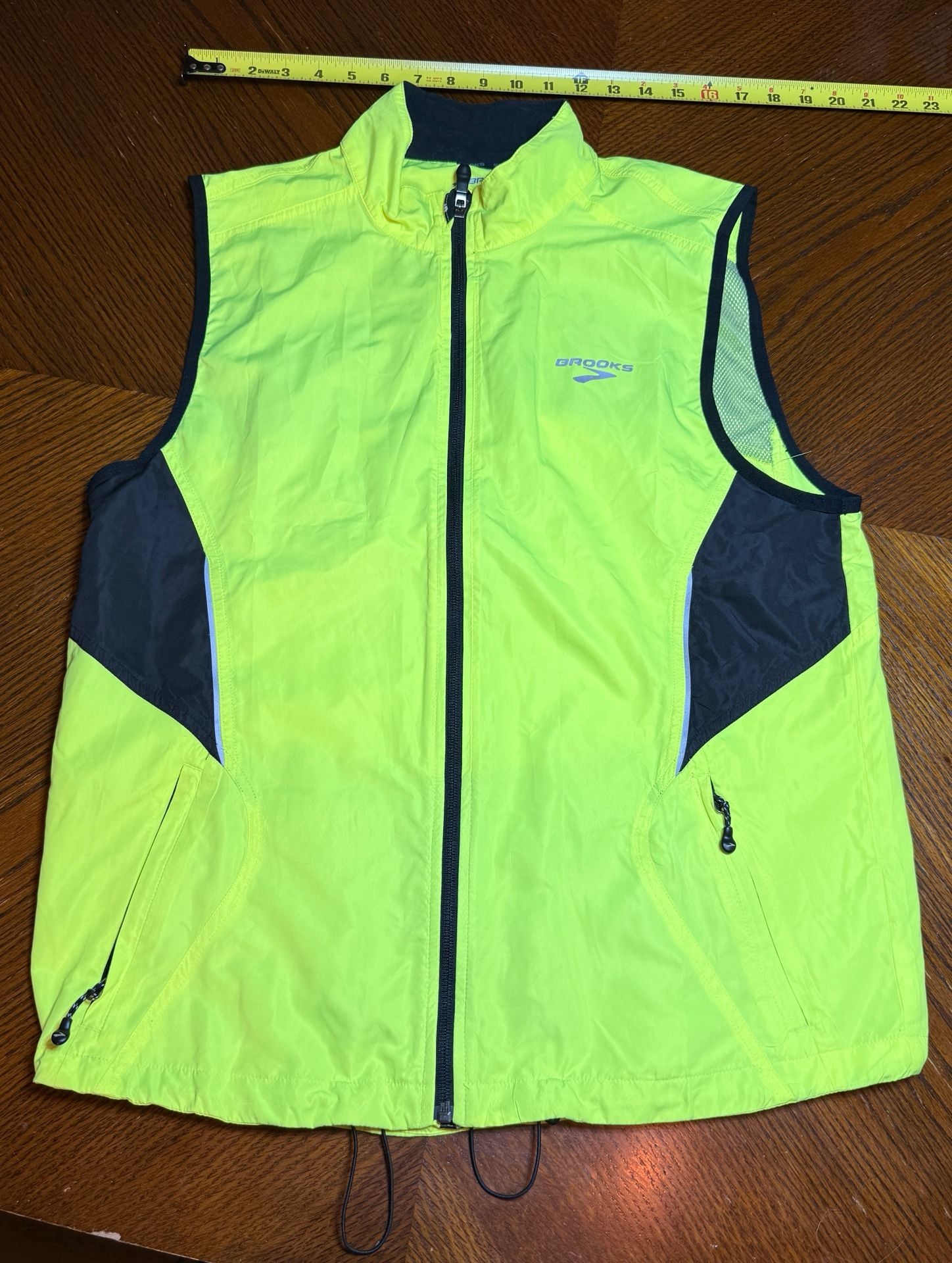 Brooks Running Vest Neon Green Safety Jacket Full Zip 2