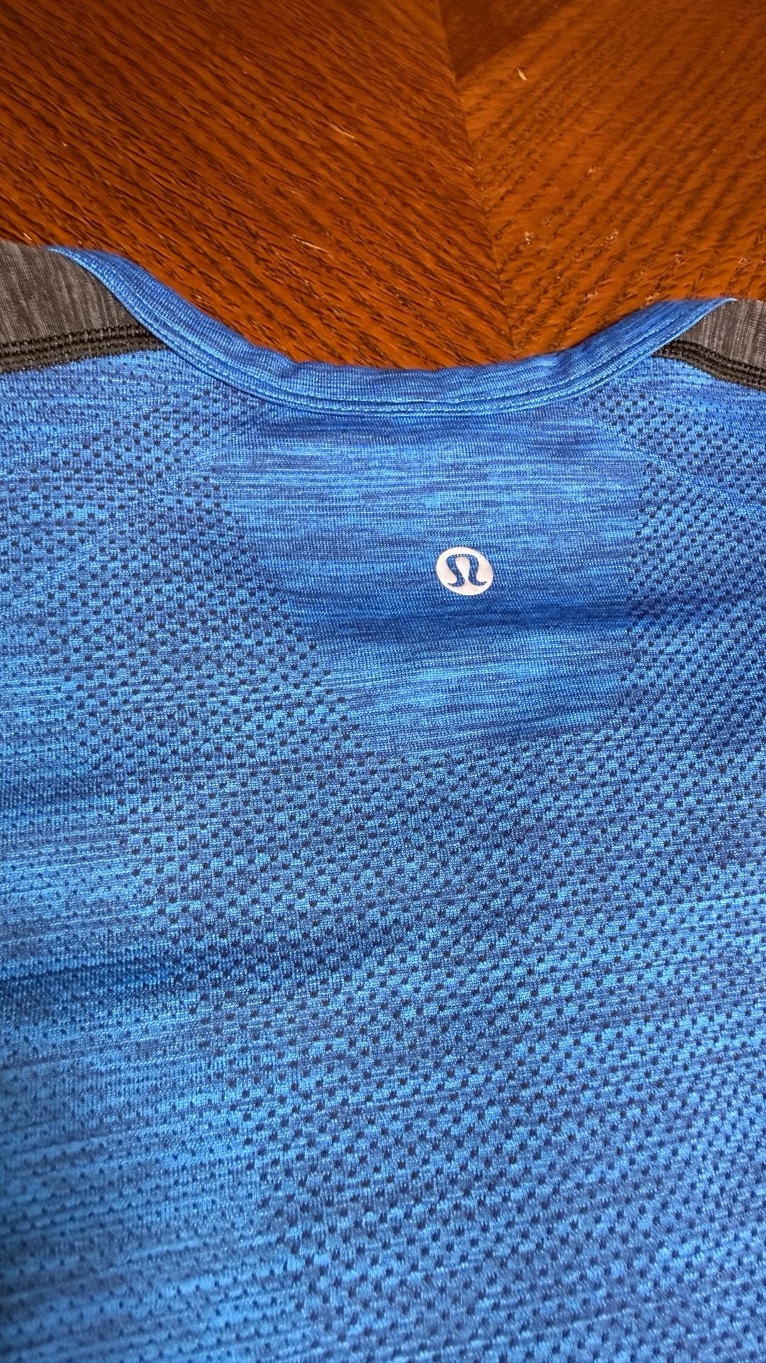 Lululemon Metal Vent Tech Henley Size L Blue Black Athletic Shirt 8