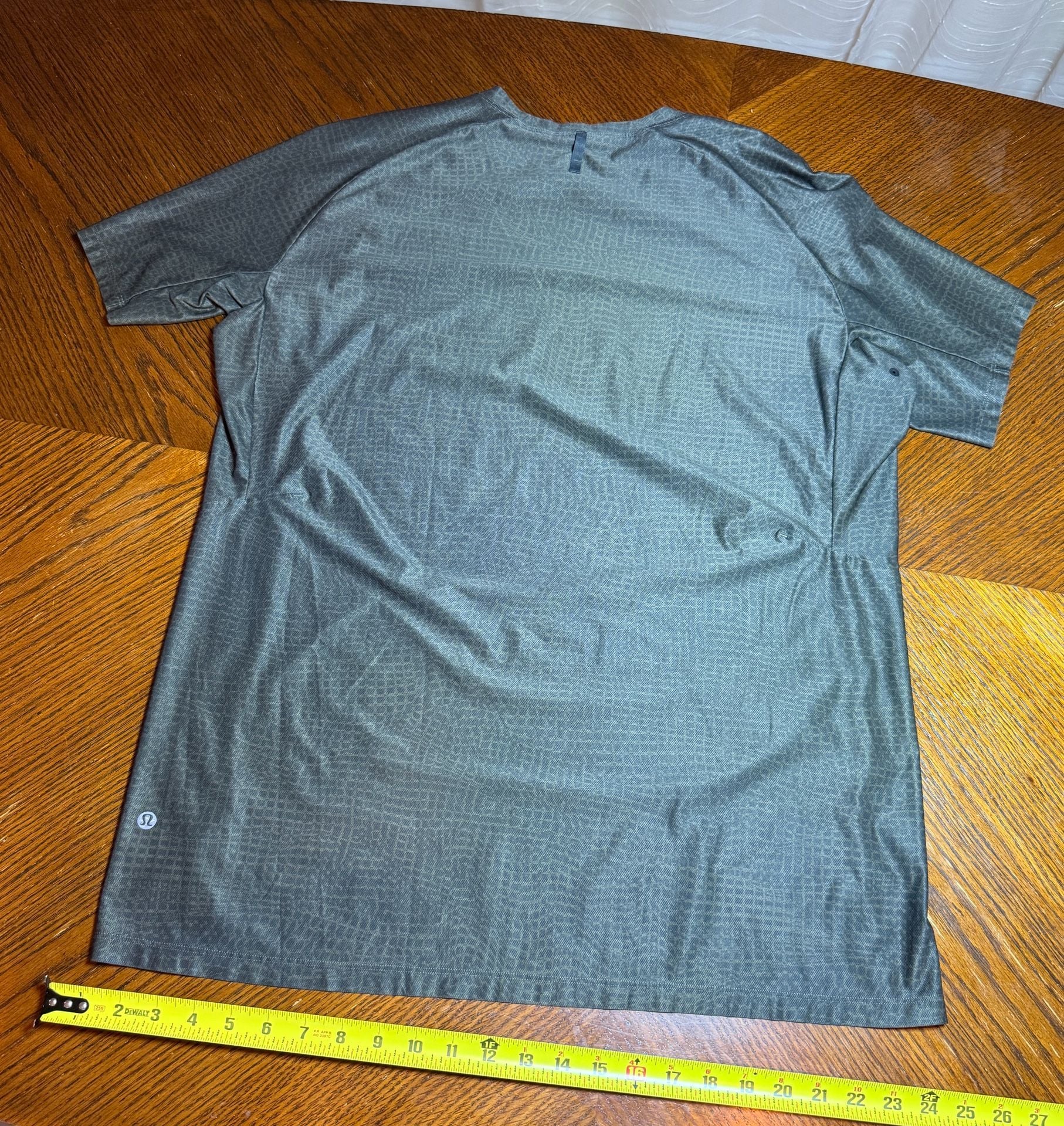 Lululemon Metal Vent Tech Short Sleeve Shirt Grey Athletic 7