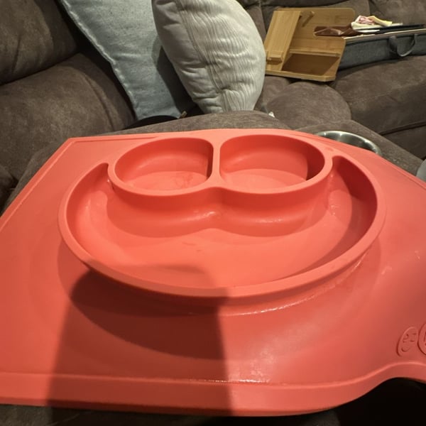 Ezpz Happy Mat Coral Red Silicone Suction Plate Placemat