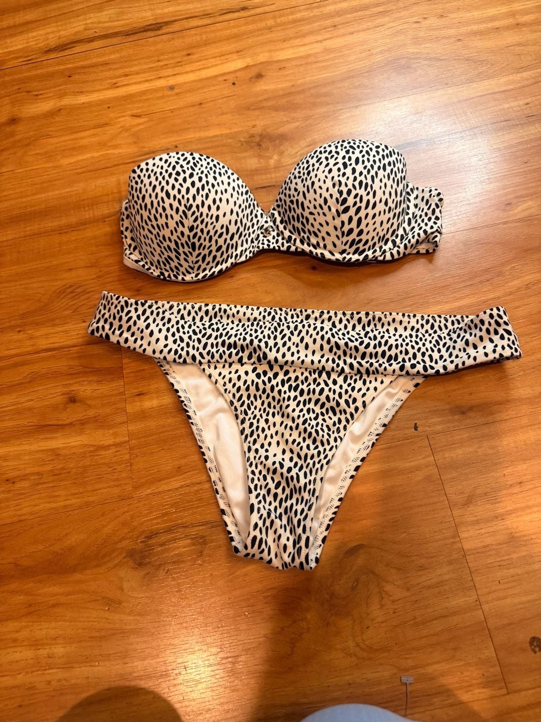 Victoria's Secret Bikini Set Size M Dalmatian Animal Print Bandeau 2