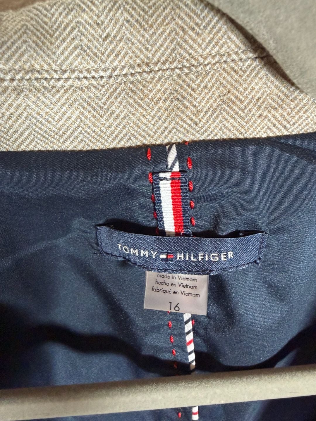 Tommy Hilfiger Blazer Size 16 Beige Herringbone 3
