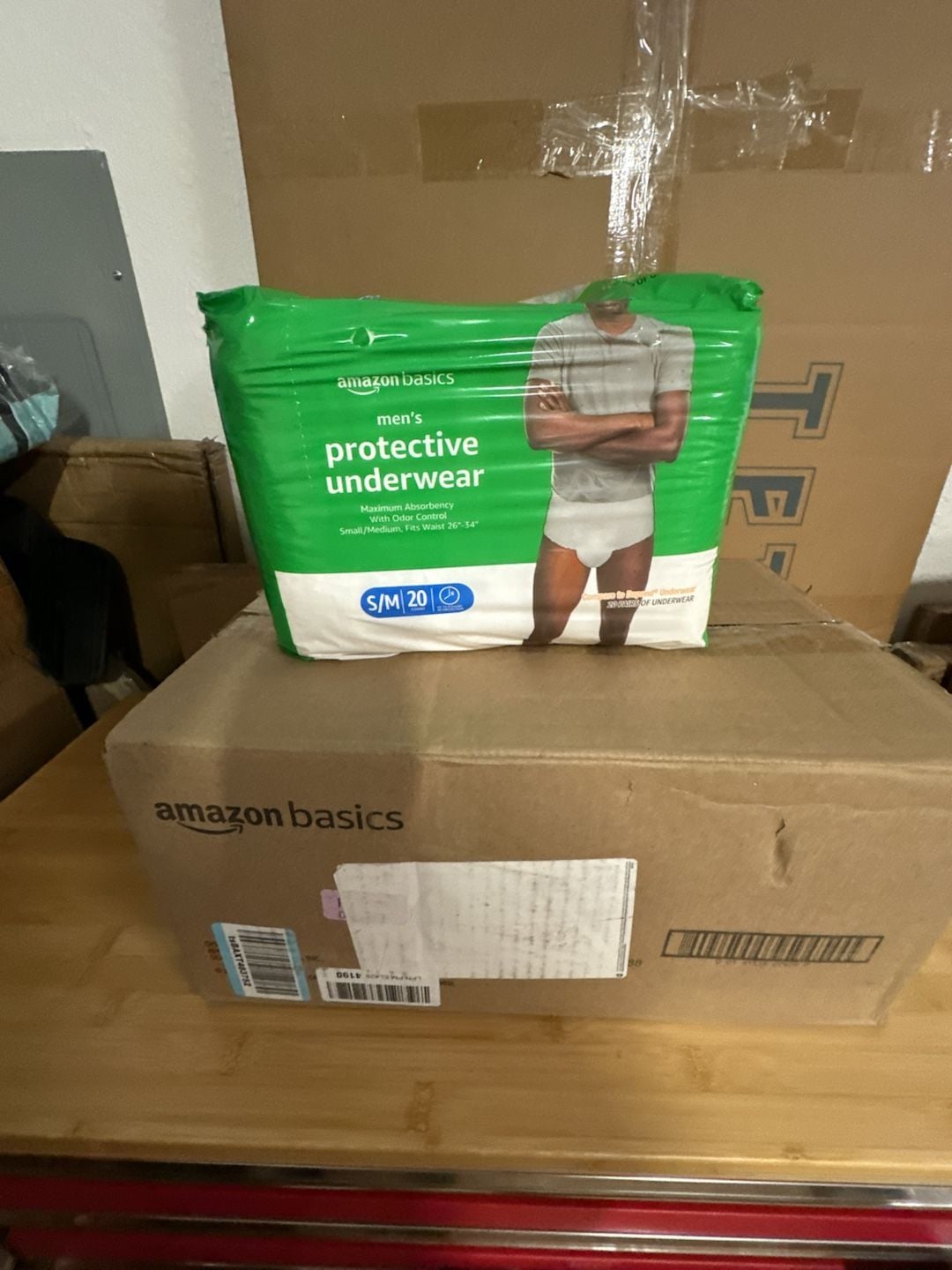 Amazon Basics Men's Protective Underwear Size S/M 60 Count 1