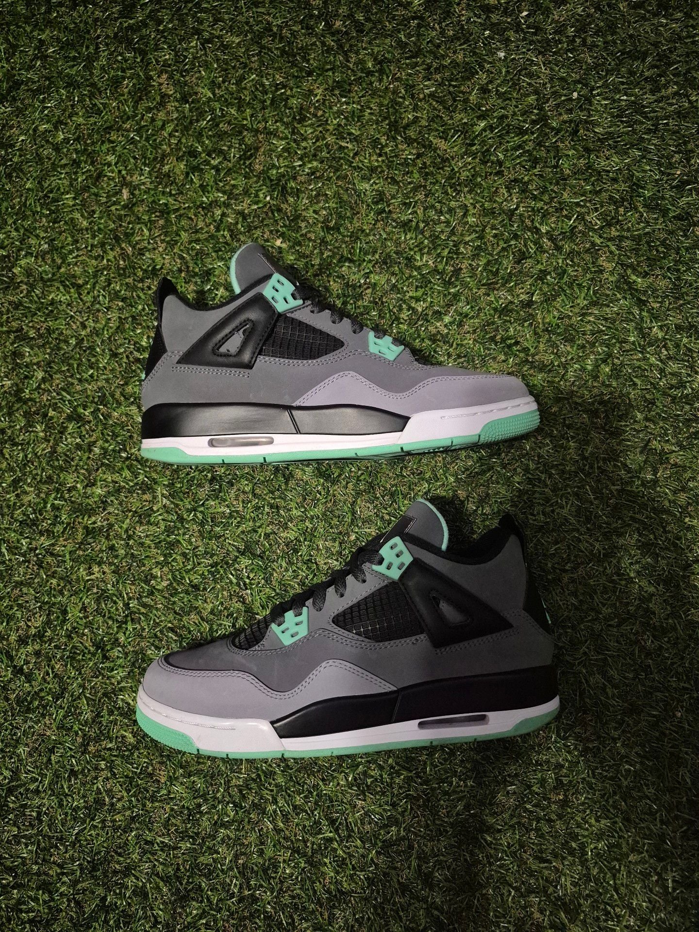 Nike Air Jordan 4 Retro Green Glow Sneakers 2