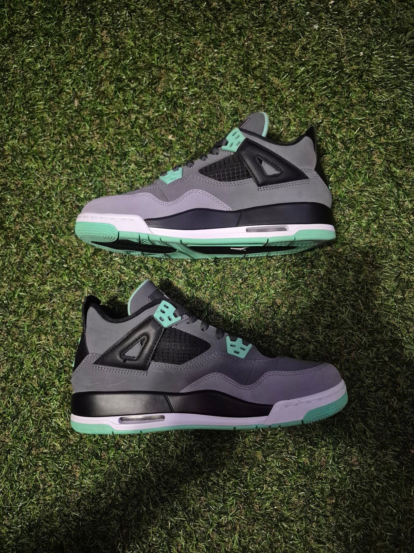 Nike Air Jordan 4 Retro Green Glow Sneakers 3