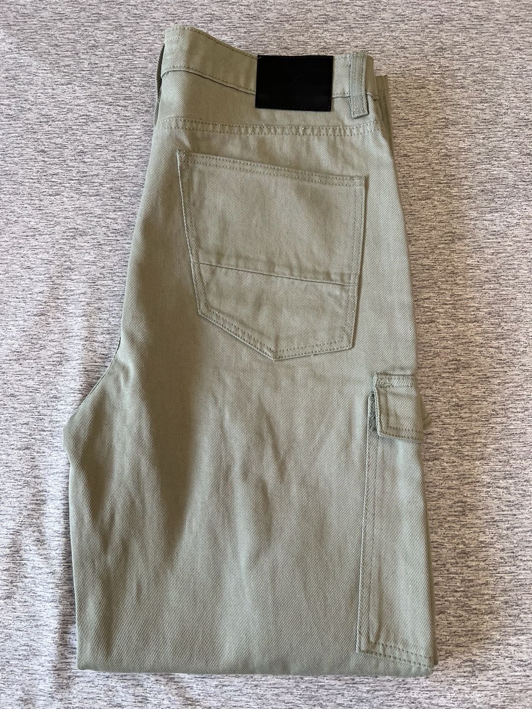 Marc Ecko Cut & Sew Cargo Pants Size 34x32 Vetiver Green Loose Fit NWT. 6