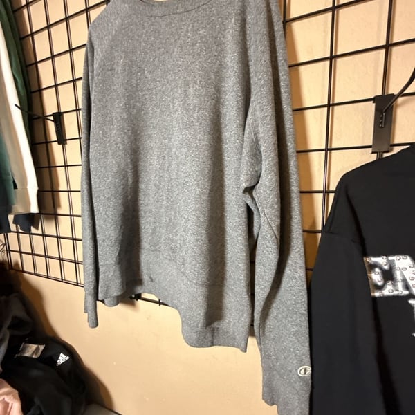 Champion Crewneck Sweatshirt Size X-Large Gray Athletic Apparel