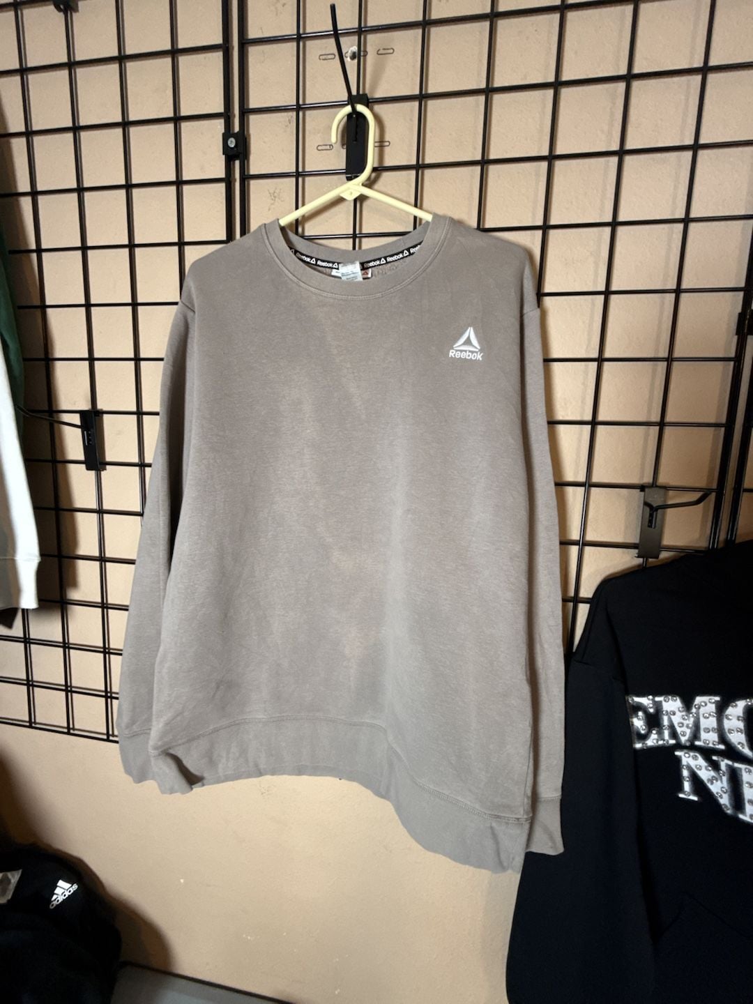 Reebok Delta Fleece Crewneck Sweatshirt Size L Taupe Brown 2
