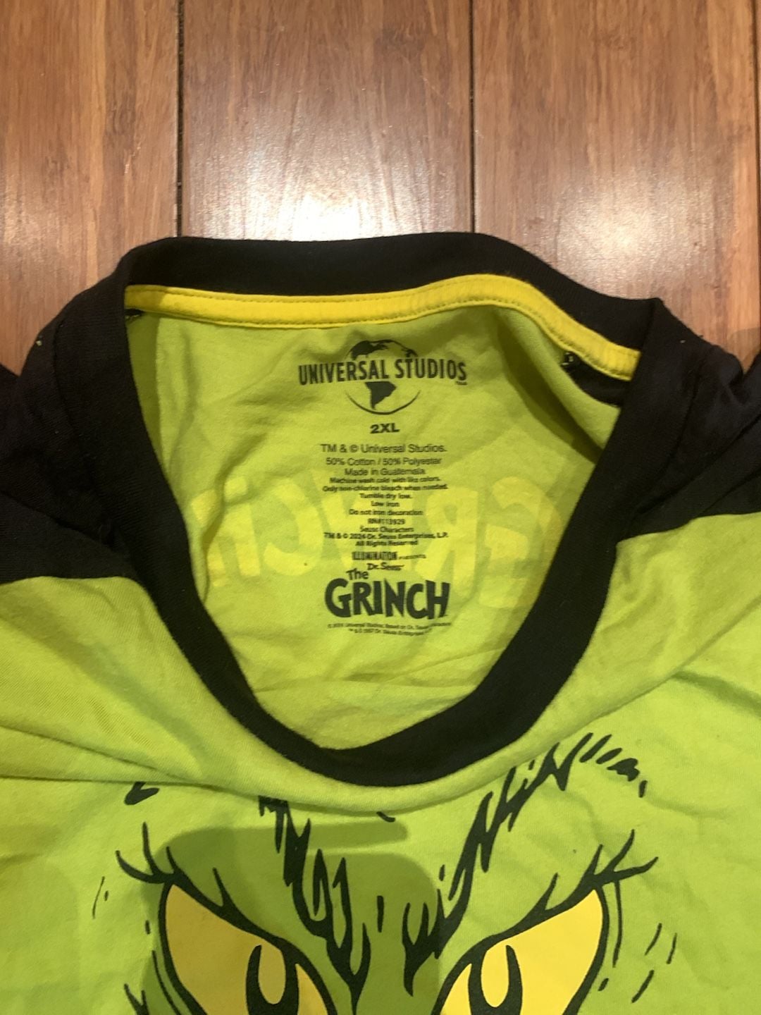 Universal Studios The Grinch Raglan T-Shirt Size 2XL Green Black 3