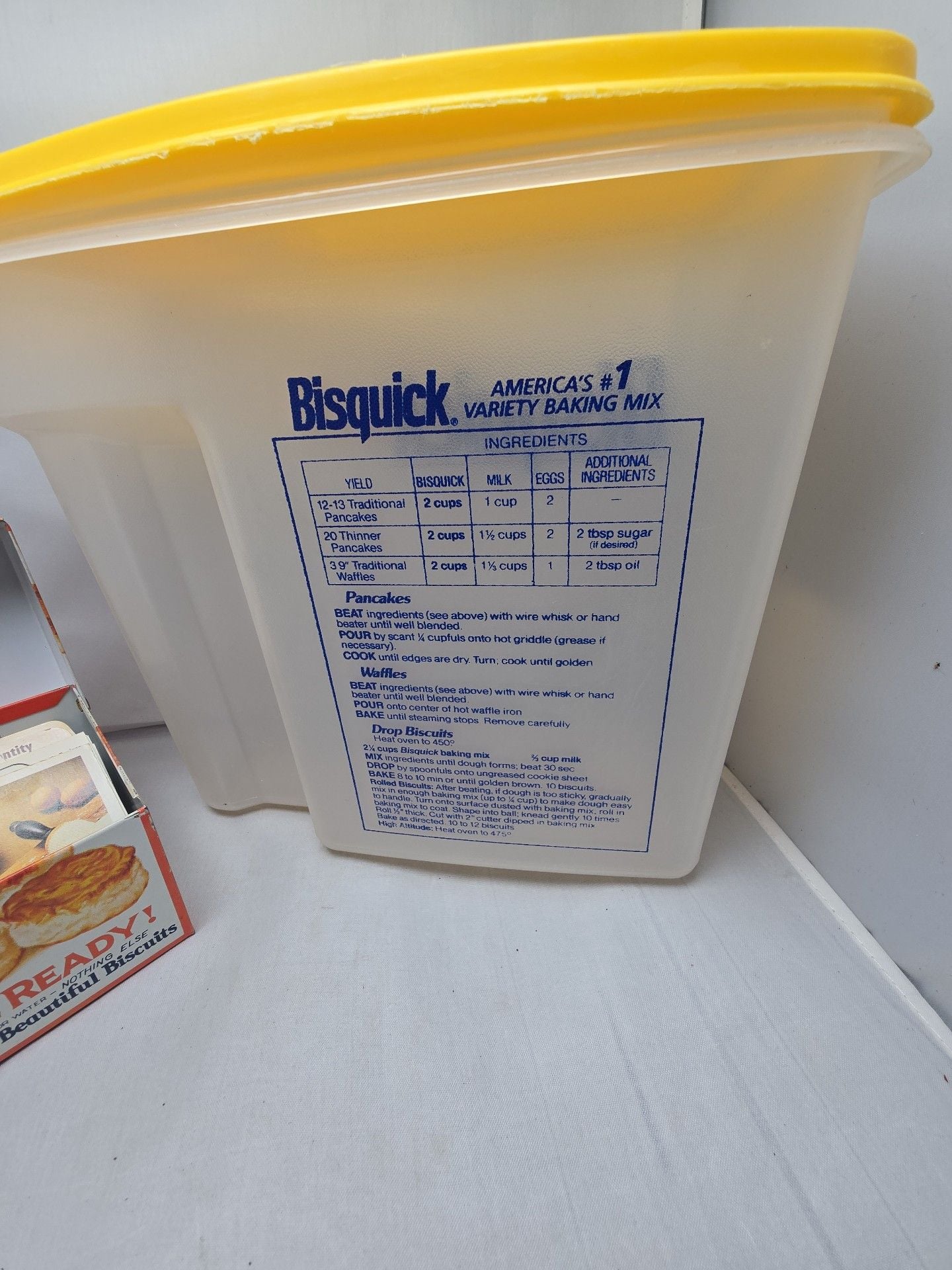 Vintage Bisquick Recipe Box And Canister Set 3